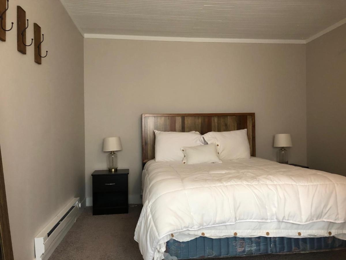 Updated + Clean Motel Room At The Base Of Mt Hood! Mount Hood Village Δωμάτιο φωτογραφία